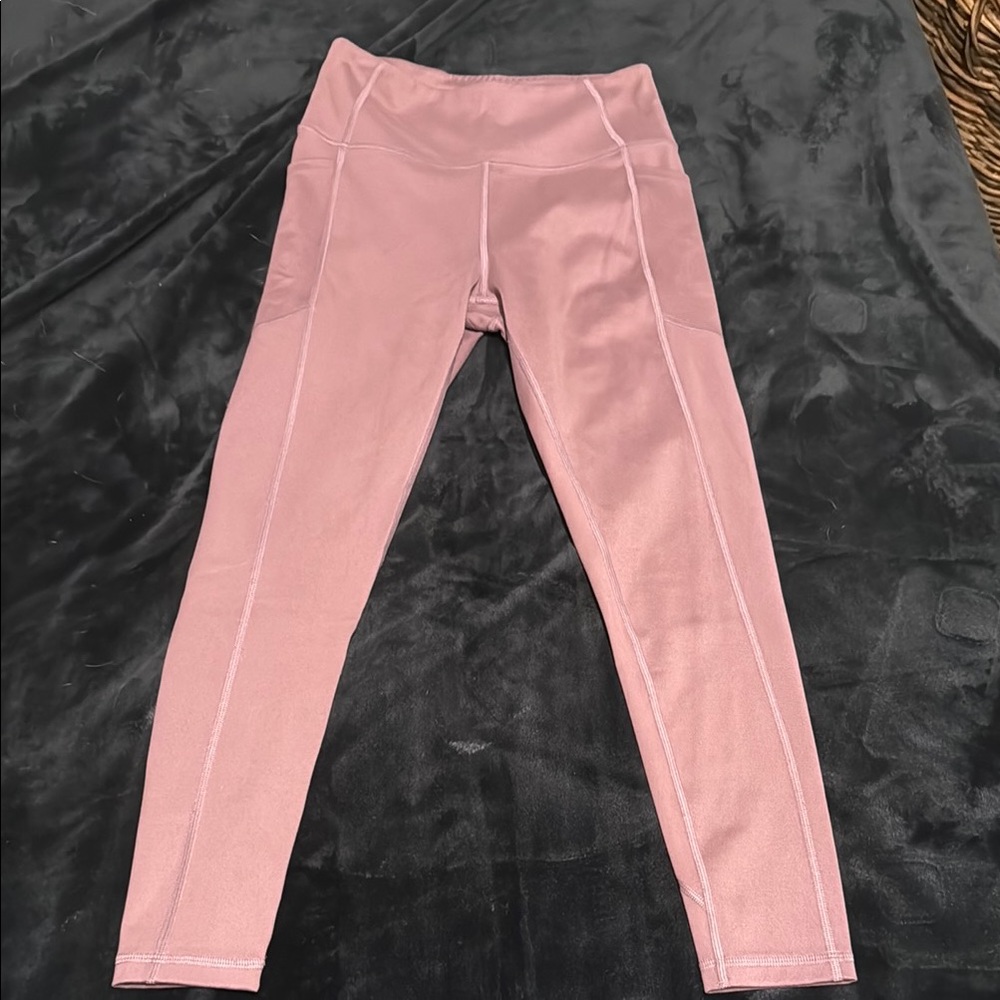 Victoria’s Secret Essential High-Rise Pocket Leggings